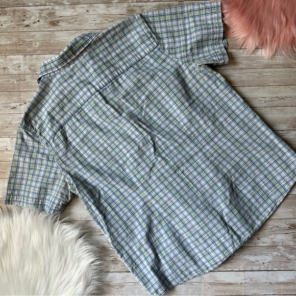 L.L. Bean Women’s Button Front Short Sleeve Shirt | Medium - Picture 7 of 7